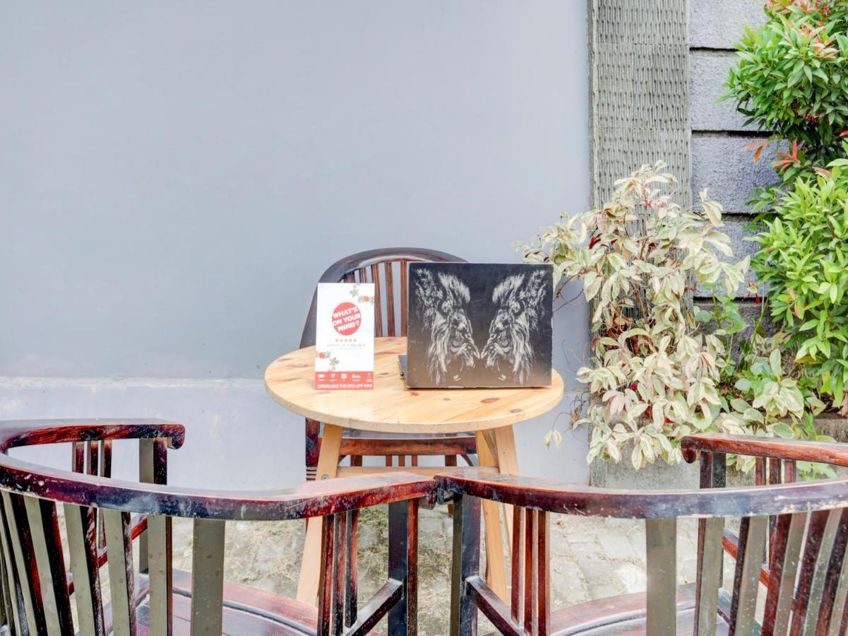 Oyo 90711 Blembong Homestay 金巴兰 外观 照片