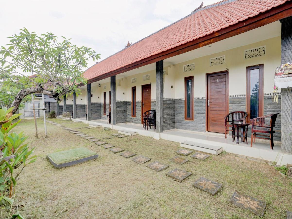 Oyo 90711 Blembong Homestay 金巴兰 外观 照片